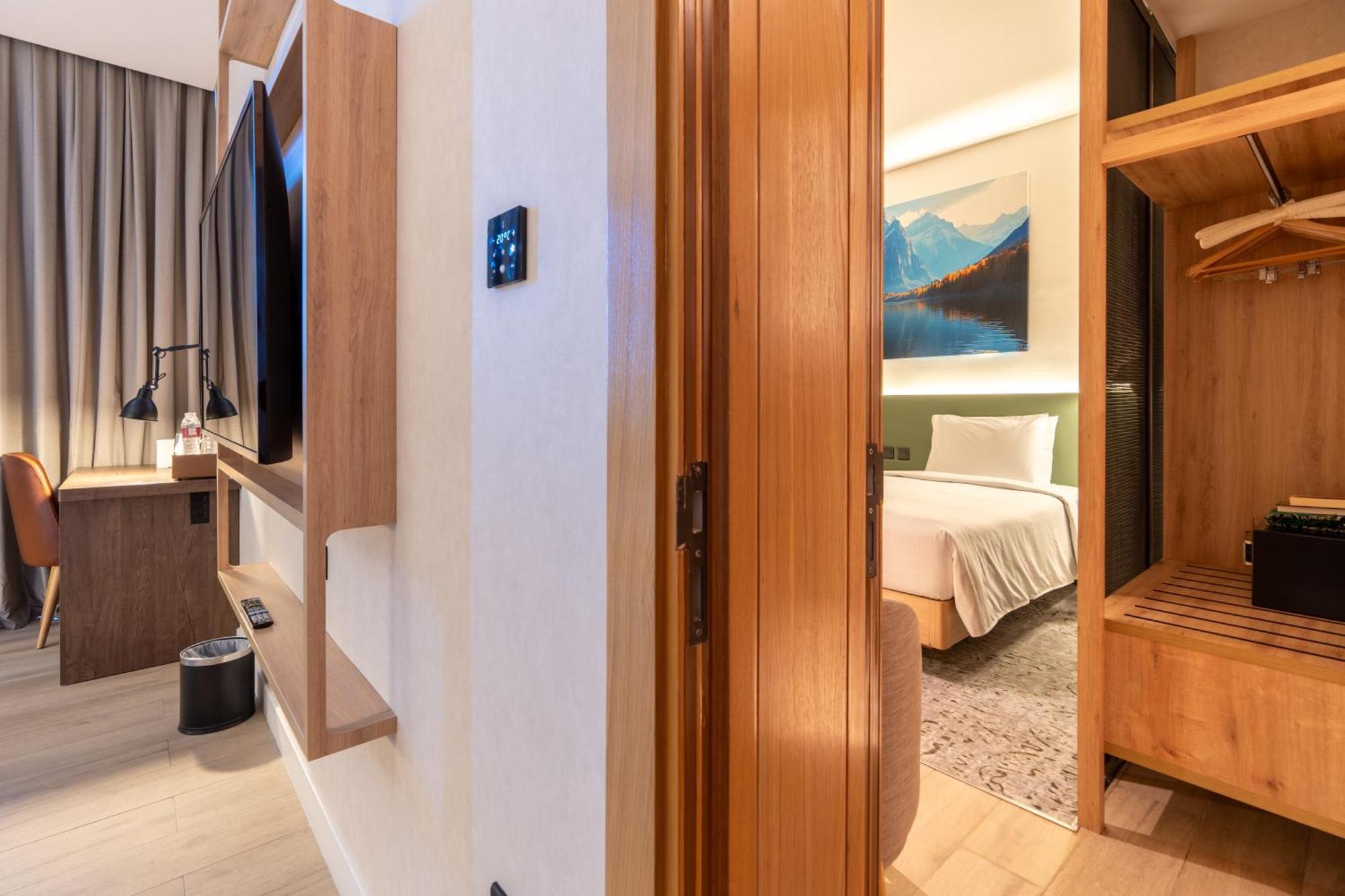 West Walk Retaj Hotel Al Rayyan 外观 照片